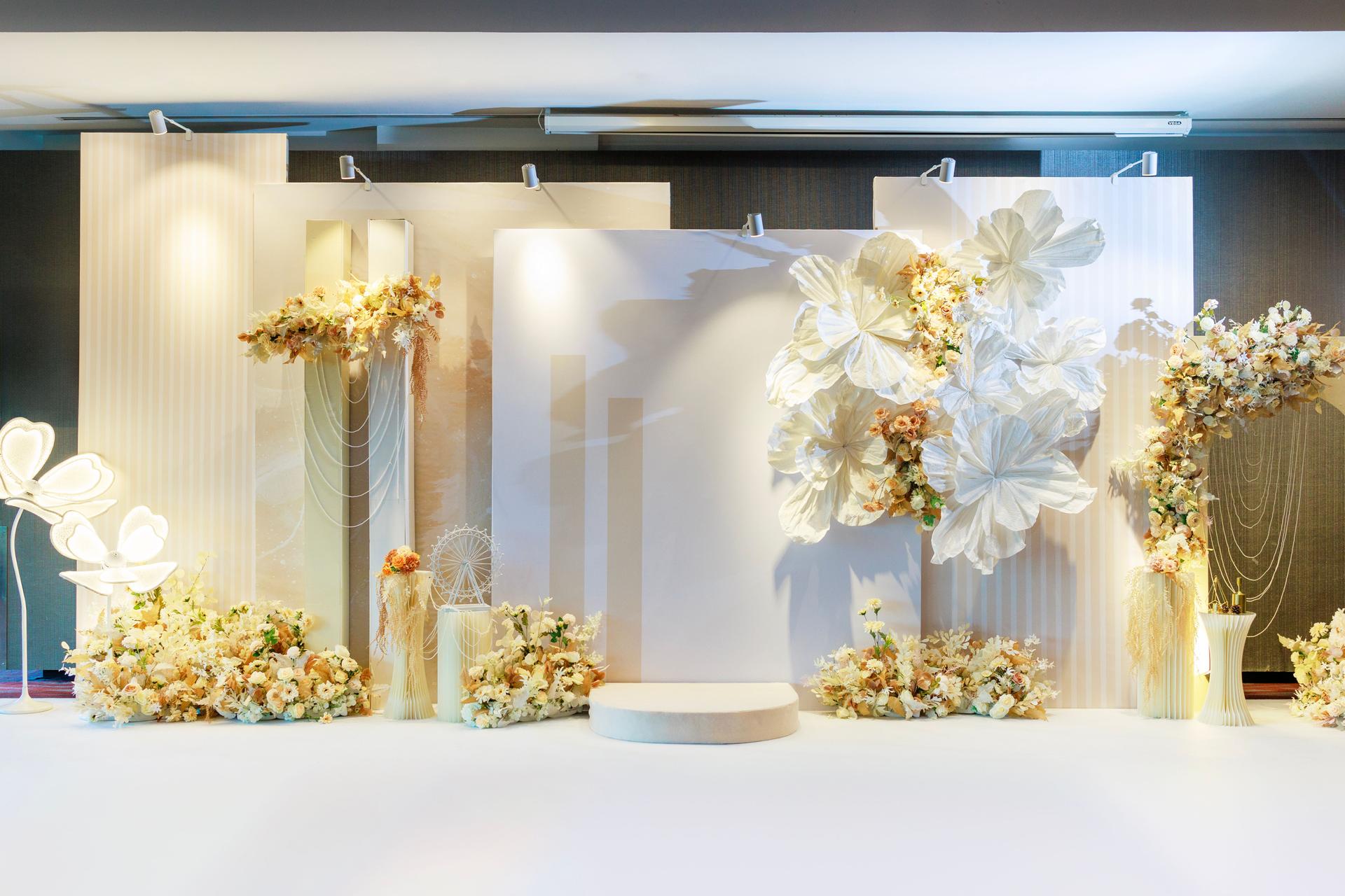Wedding hall background. wedding floral decoration